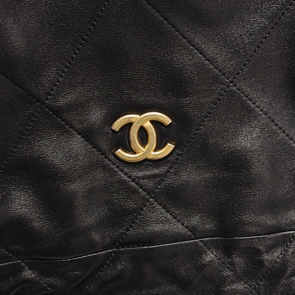 Quilted Lambskin Shoulder Bag Black