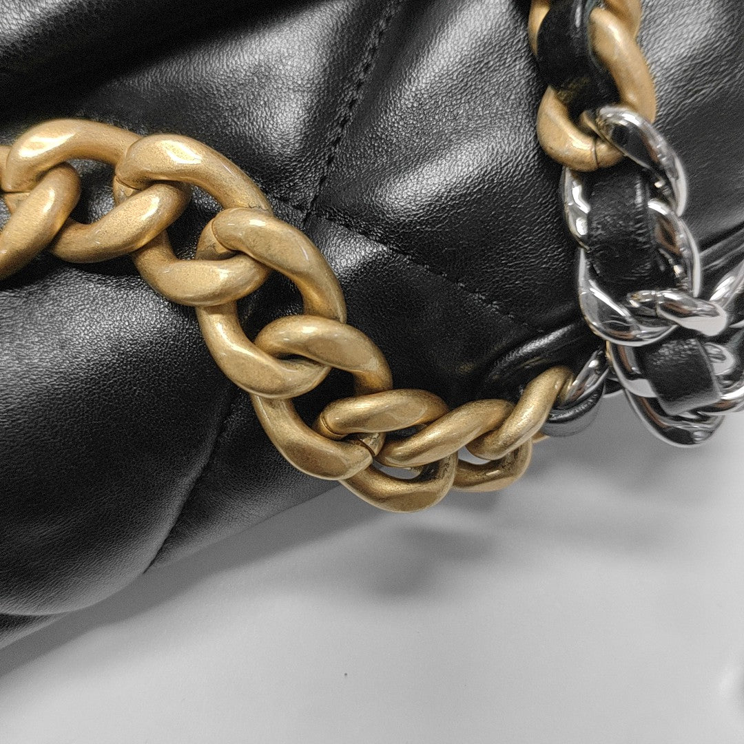CHANEL 19 Small Quilted Lambskin Black