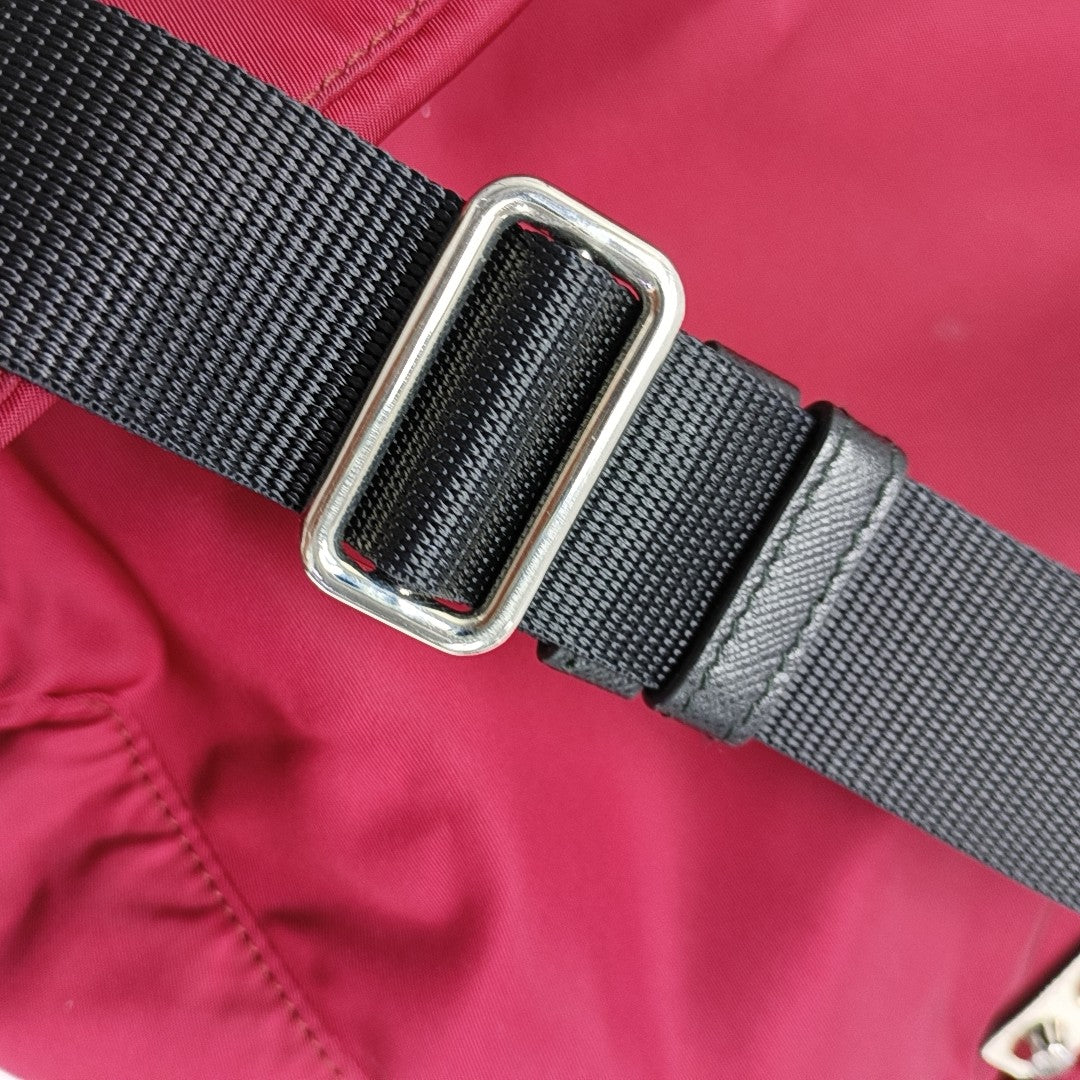 Black Nylon Nylon Red
