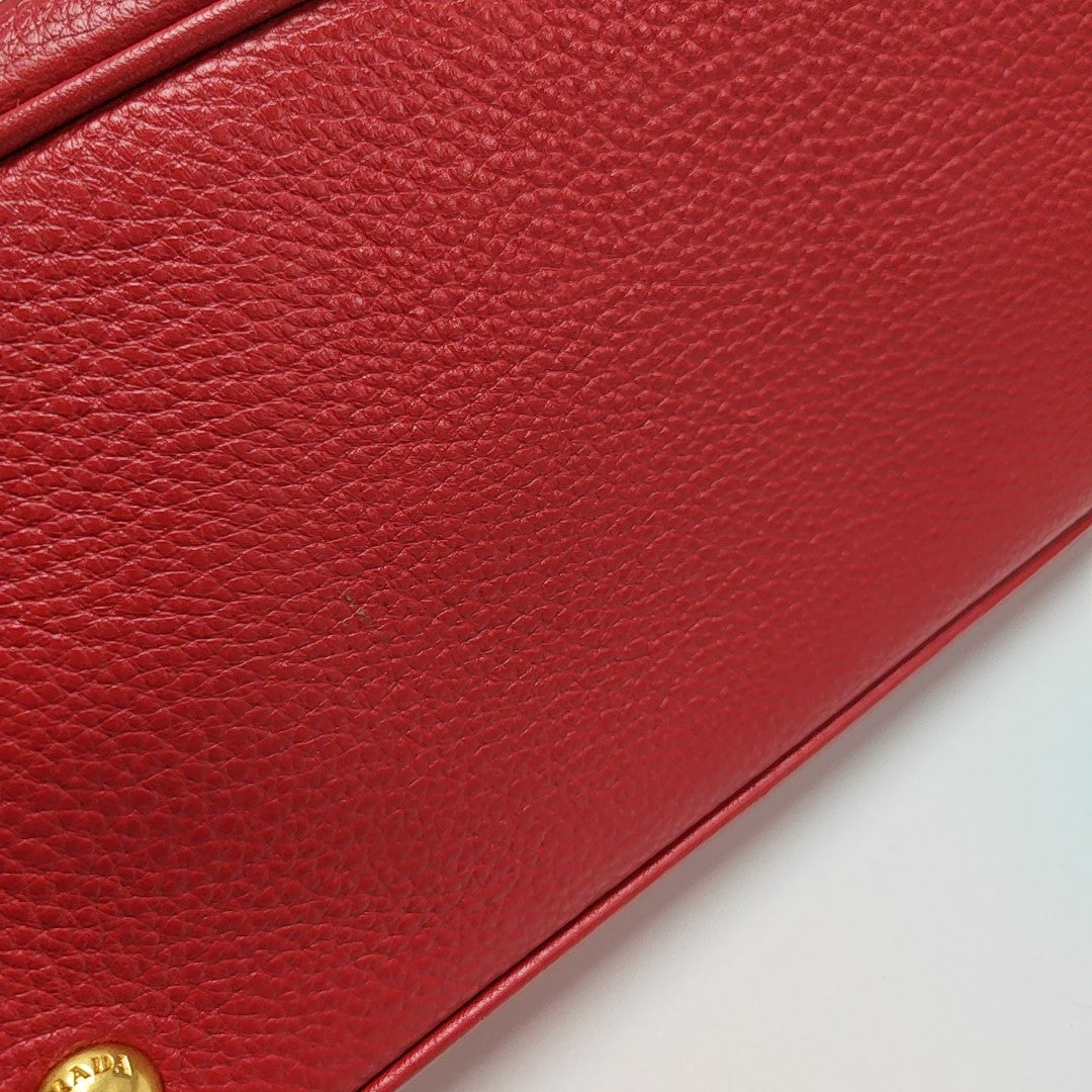 Calfskin Shoulder Bag Red