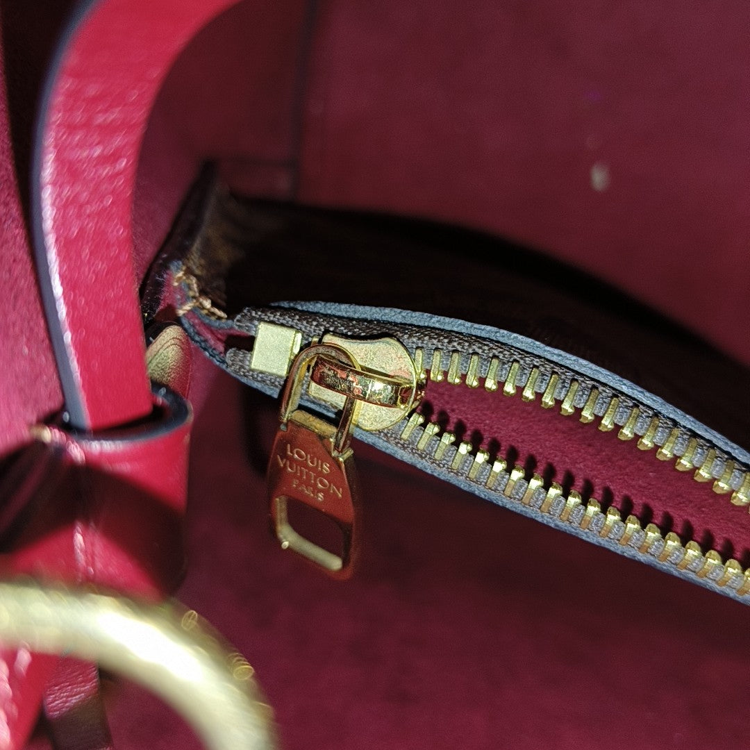 NÉONOÉ MM Damier Ebene Coated Canvas Brown