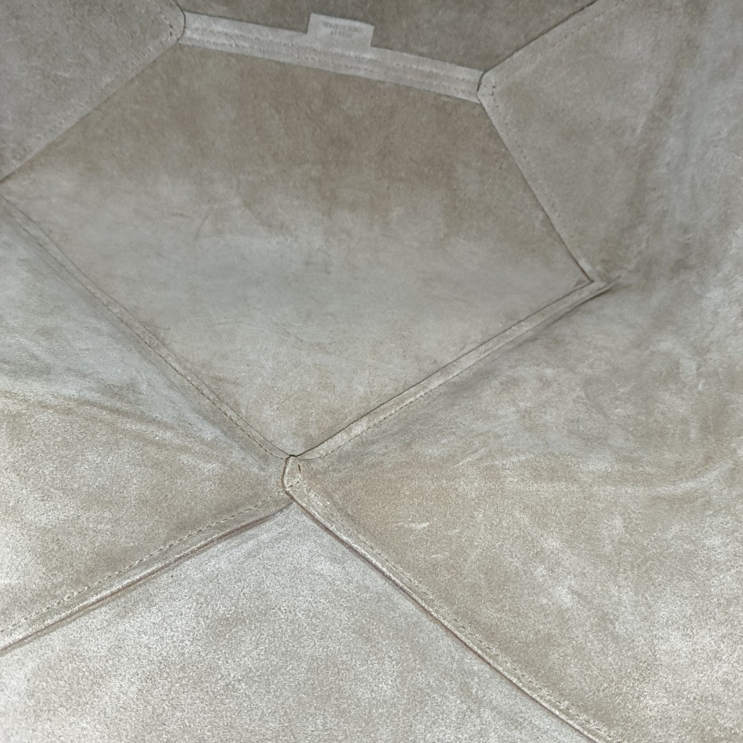 Puzzle Fold Suede Brown