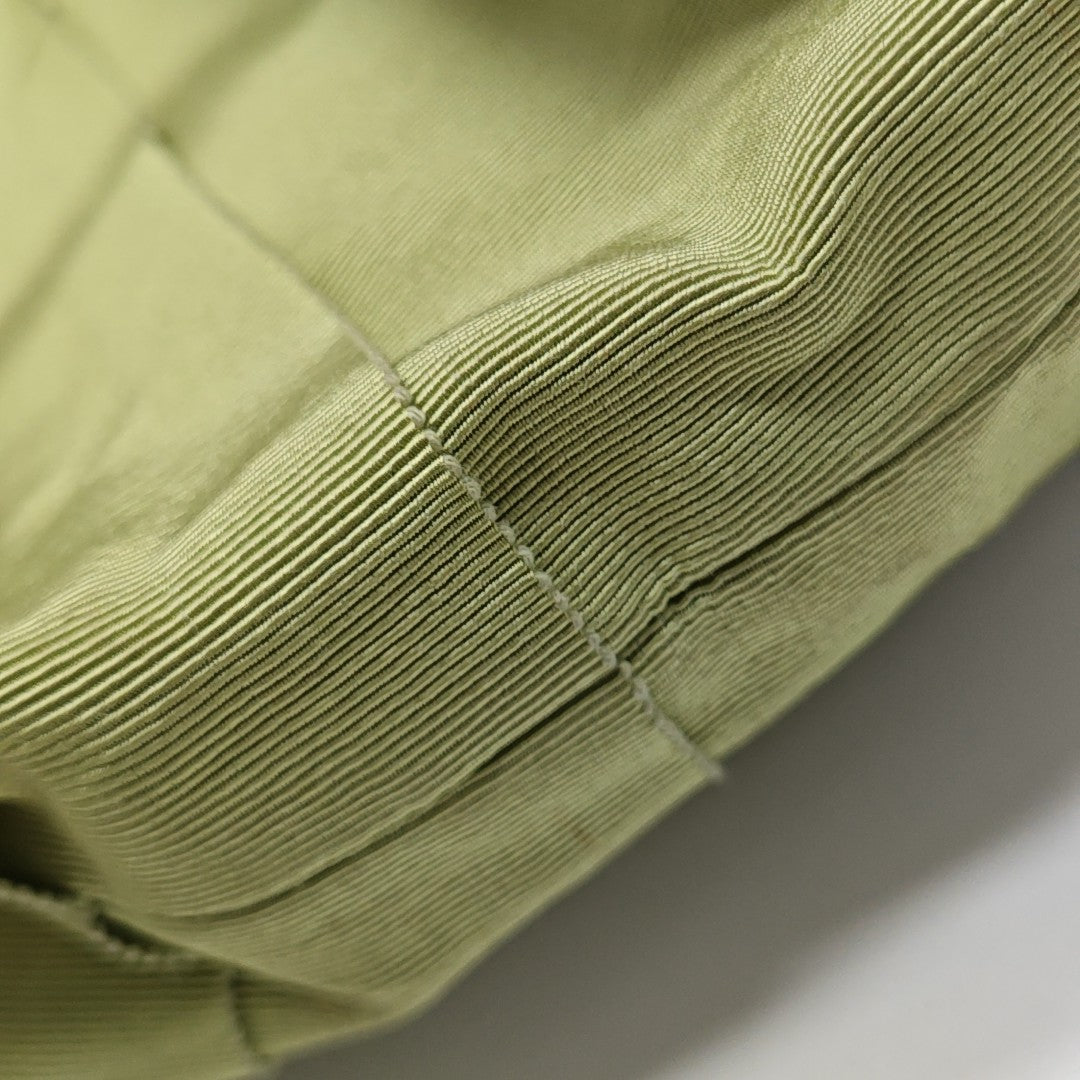 Layered Medium Canvas Green