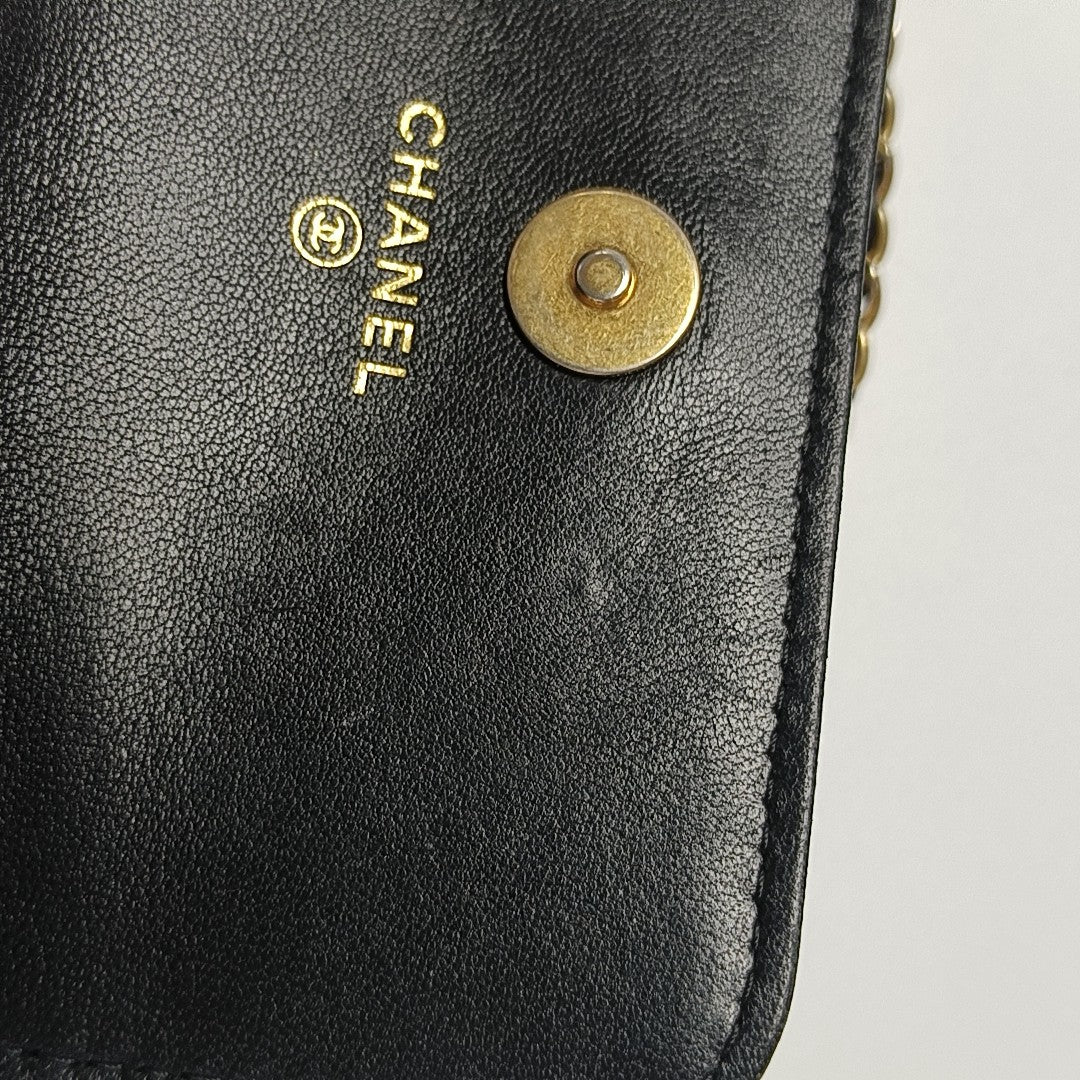 Quilted Lambskin Shoulder Bag Black