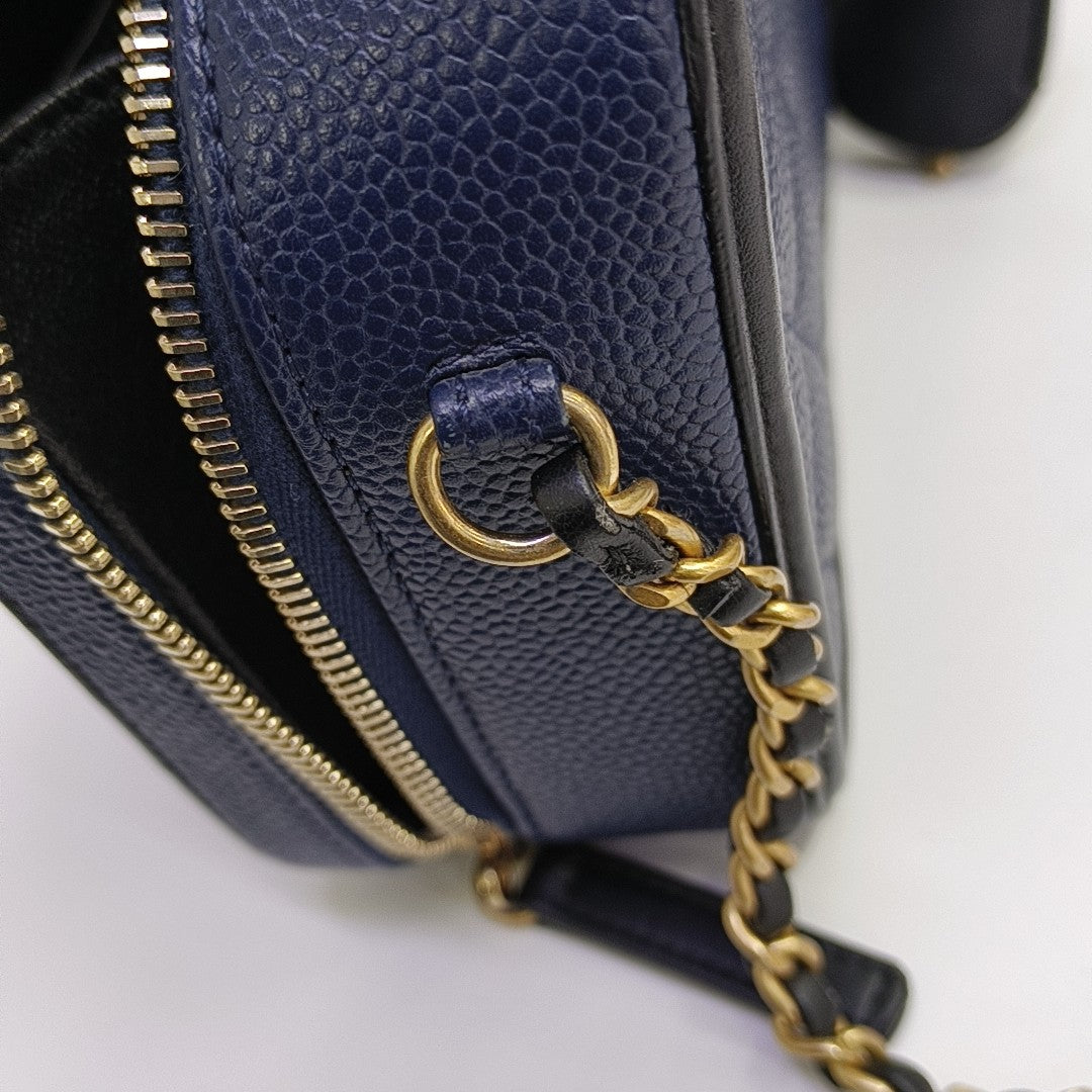 Authenticated pre-owned  FILIGREE Small Quilted Grained Calfskin Blue - Shoulder Bag at Looply