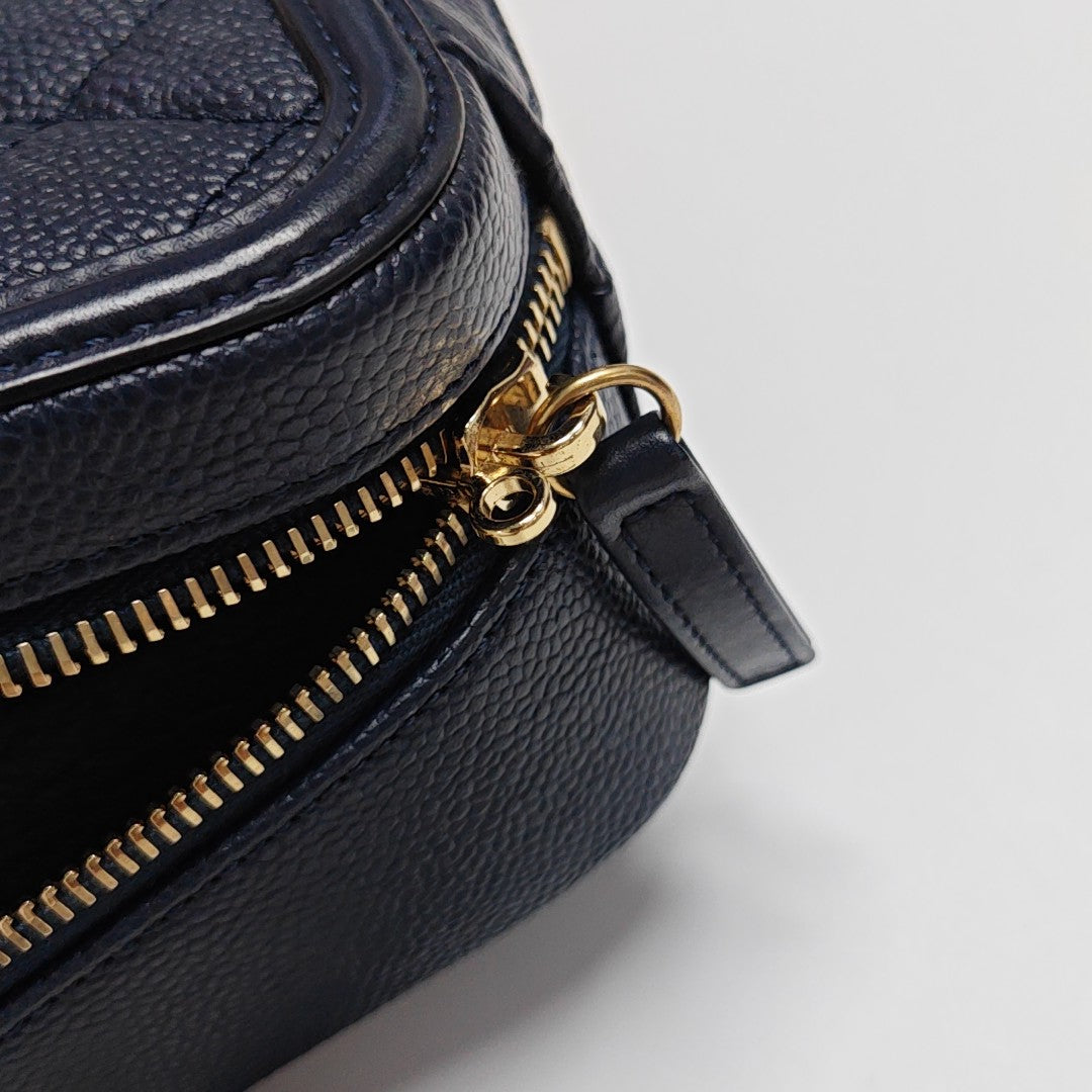 FILIGREE Medium Quilted Grained Calfskin Blue