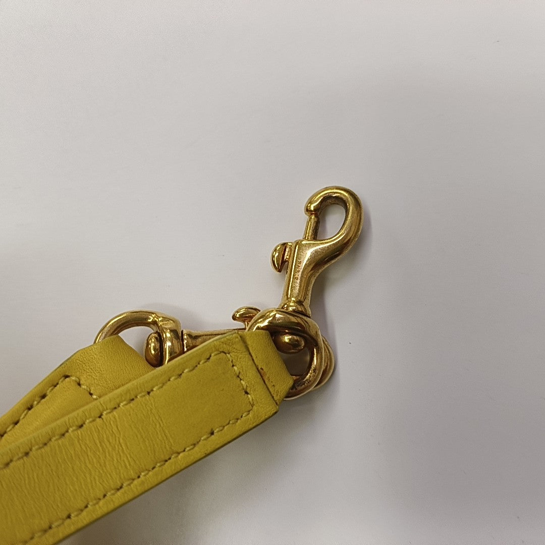 SAC DE JOUR Small Calfskin Yellow