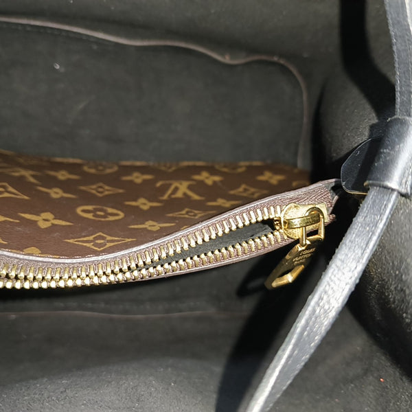 NÉONOÉ MM Monogram Coated Canvas Brown