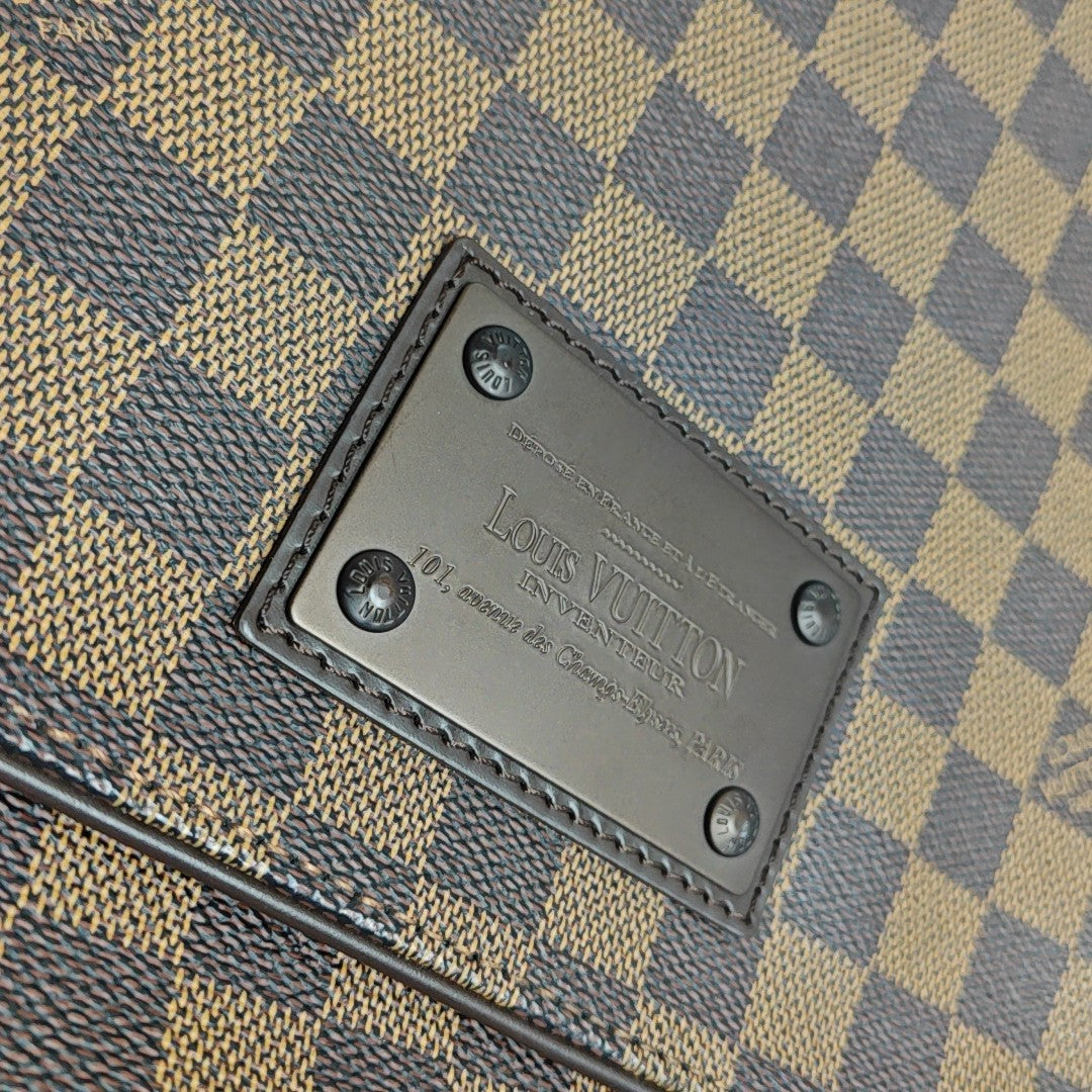 BROOKLYN MM Damier Ebene Coated Canvas Brown