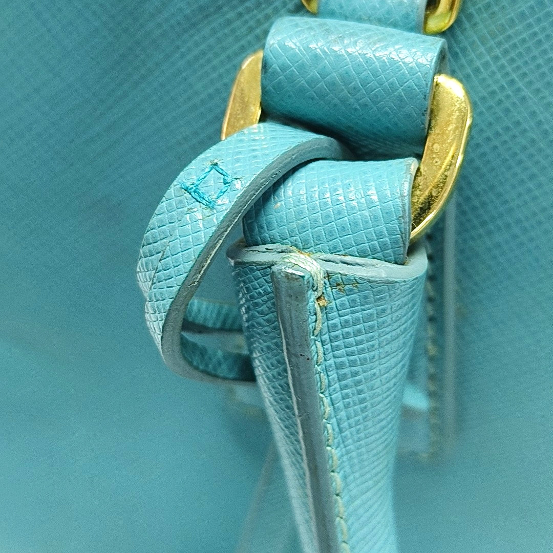 Authenticated pre-owned  Promenade Saffiano Calfskin Blue - Shoulder Bag at Looply