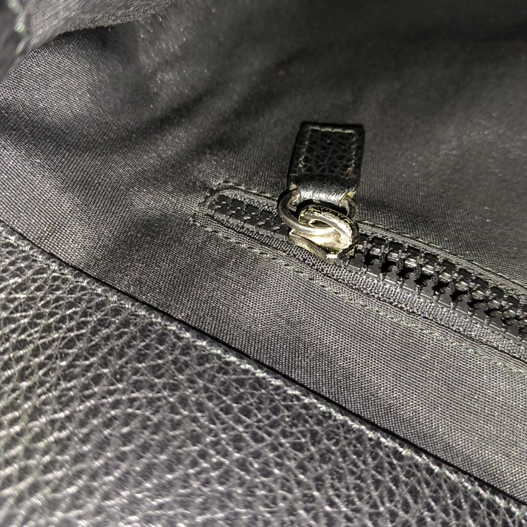 Monogram Canvas Black