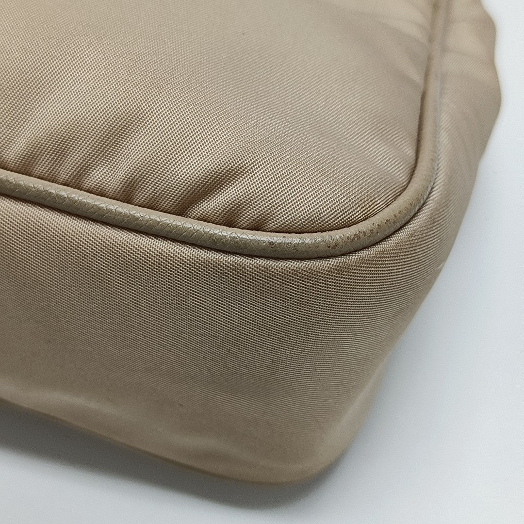 Re-Edition2005 Nylon Beige