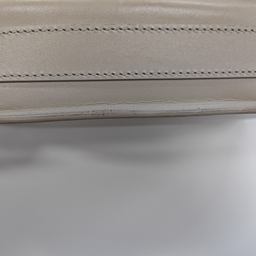 Bobby Medium Calfskin Beige