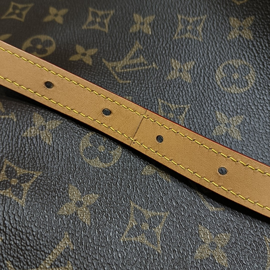 CARRYALL MM Monogram Coated Canvas Brown