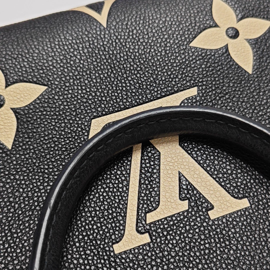 ONTHEGO PM Calfskin Black