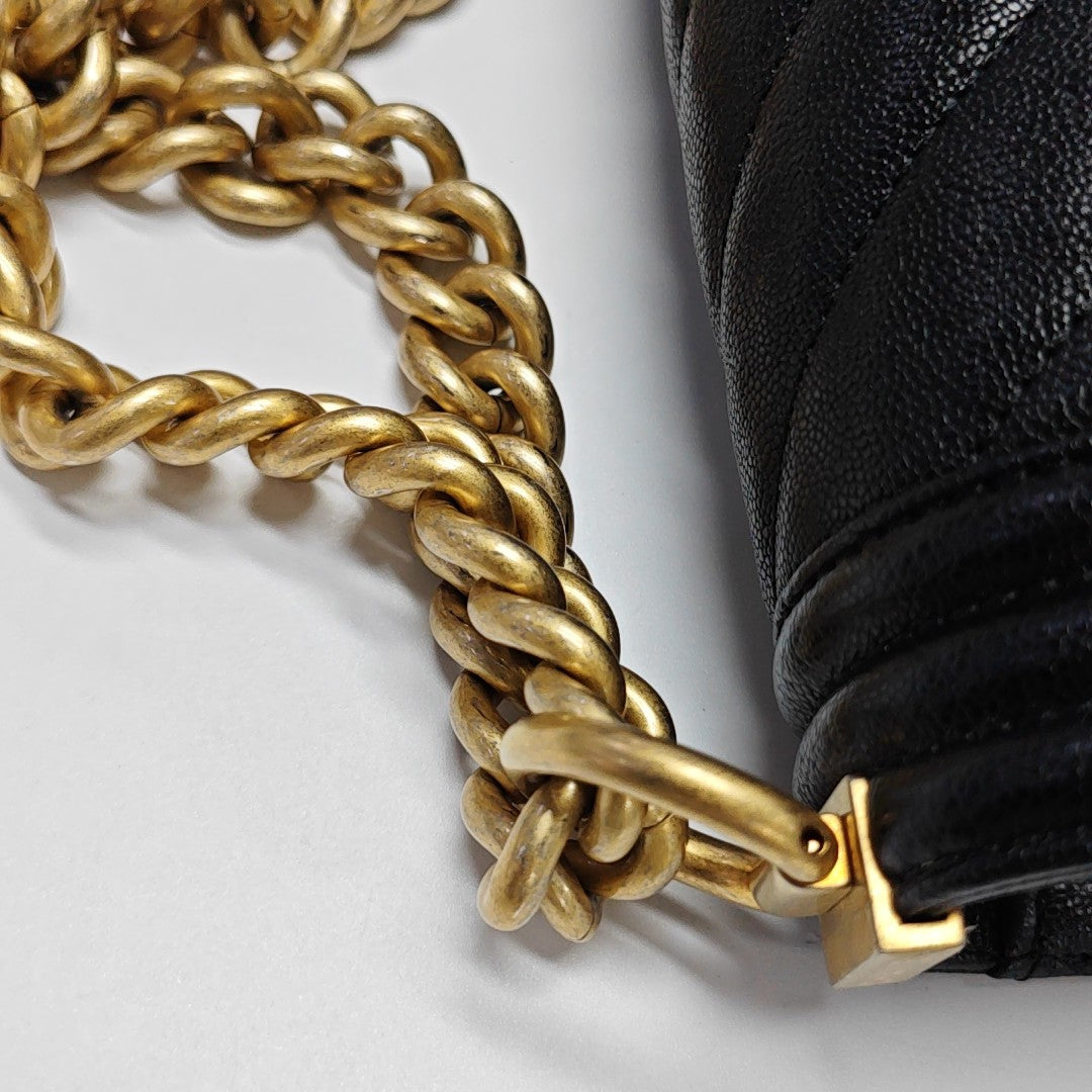Leboy Small Chevron Grained Calfskin Black