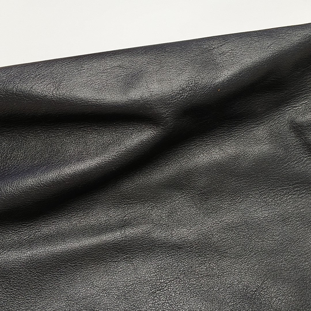Flamenco Medium Calfskin Black