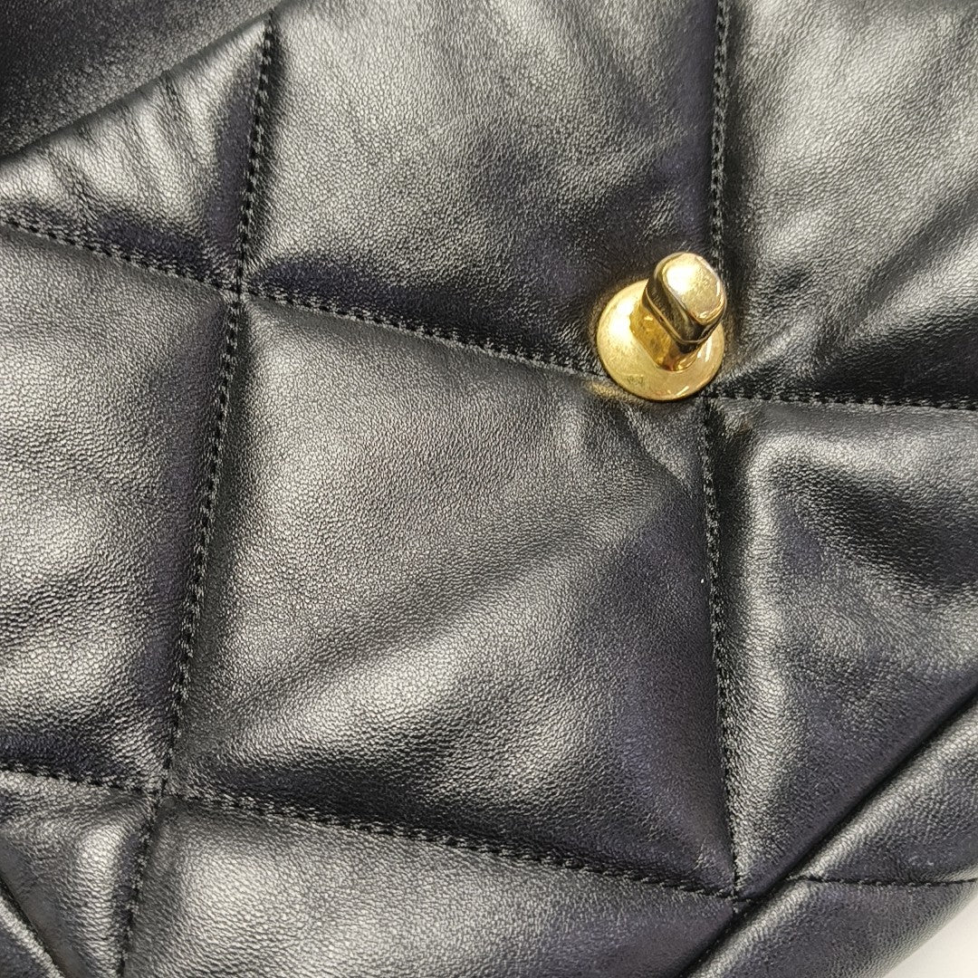 CHANEL 19 Small Quilted Lambskin Black