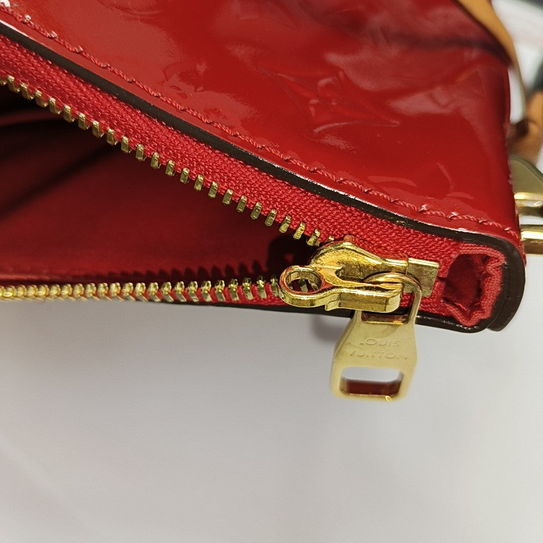 MONTEBELLO MM Patent Leather Red