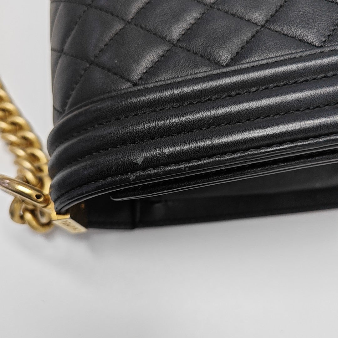 BOY CHANEL Medium Quilted Calfskin Black