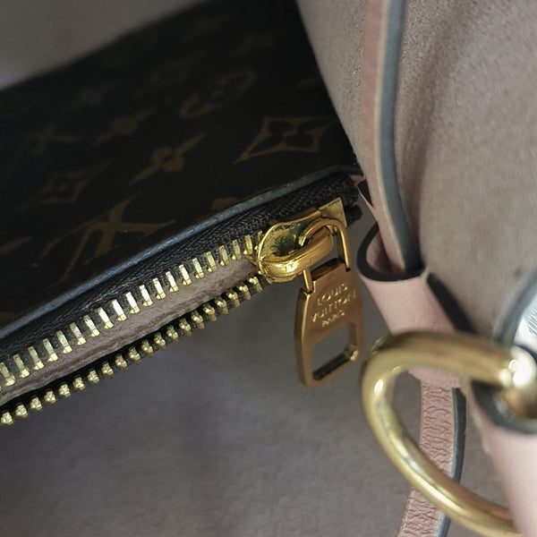 NÉONOÉ MM Monogram Coated Canvas Brown