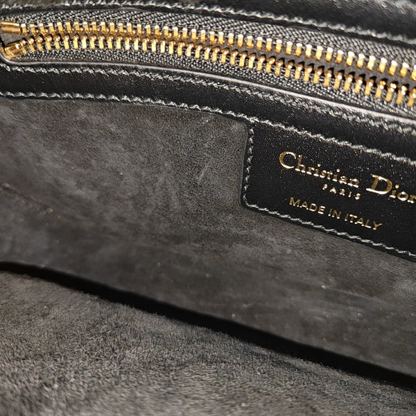 Bobby Medium Calfskin Black