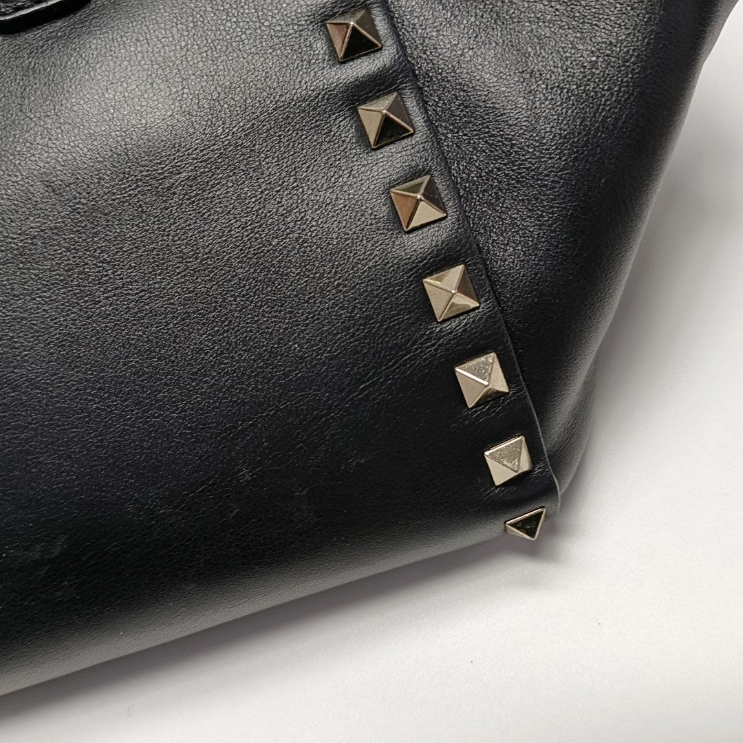 Rockstud Small Calfskin Black