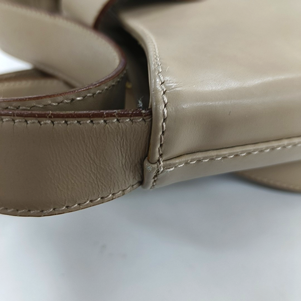 Authenticated pre-owned  Gancini Leather Pink - Shoulder Bag at Looply