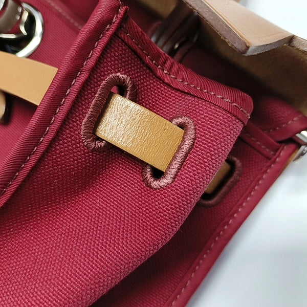 Authenticated pre-owned  Herbag 31 Canvas Red - Shoulder Bag at Looply