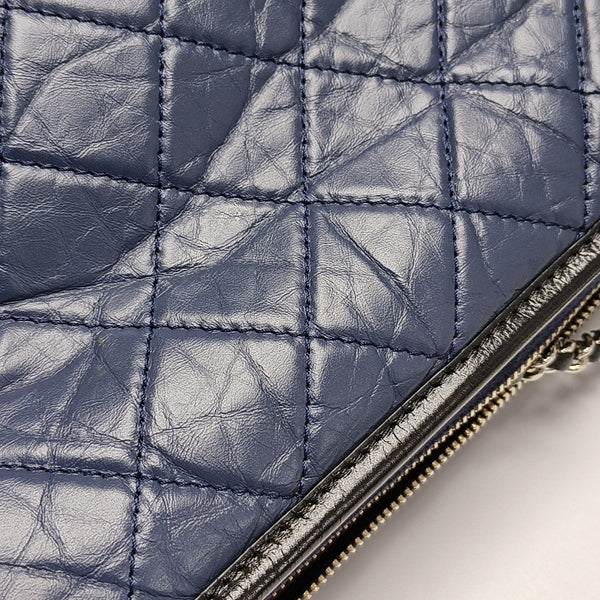 GABRIELLE Medium Quilted Calfskin Blue