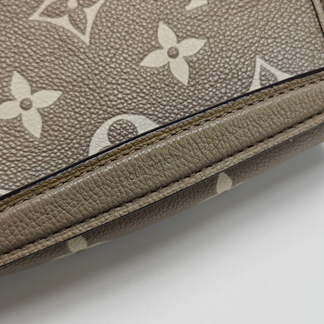 DIANE Nano Monogram Calfskin Gray
