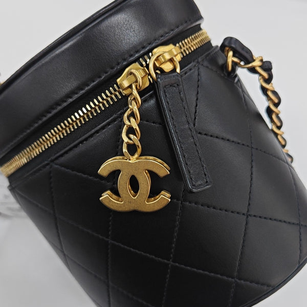 Quilted Calfskin Bucket Bag Black