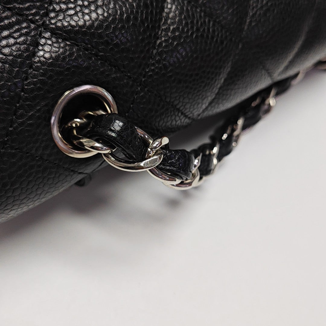 CLASSIC FLAP Jumbo Quilted Grained Calfskin Black