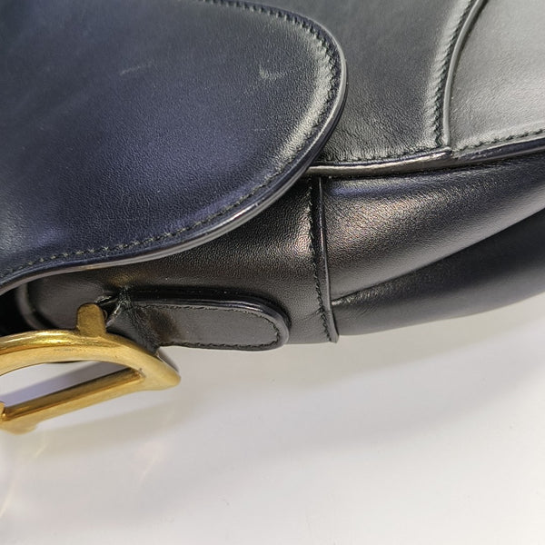 Saddle Small Calfskin Black