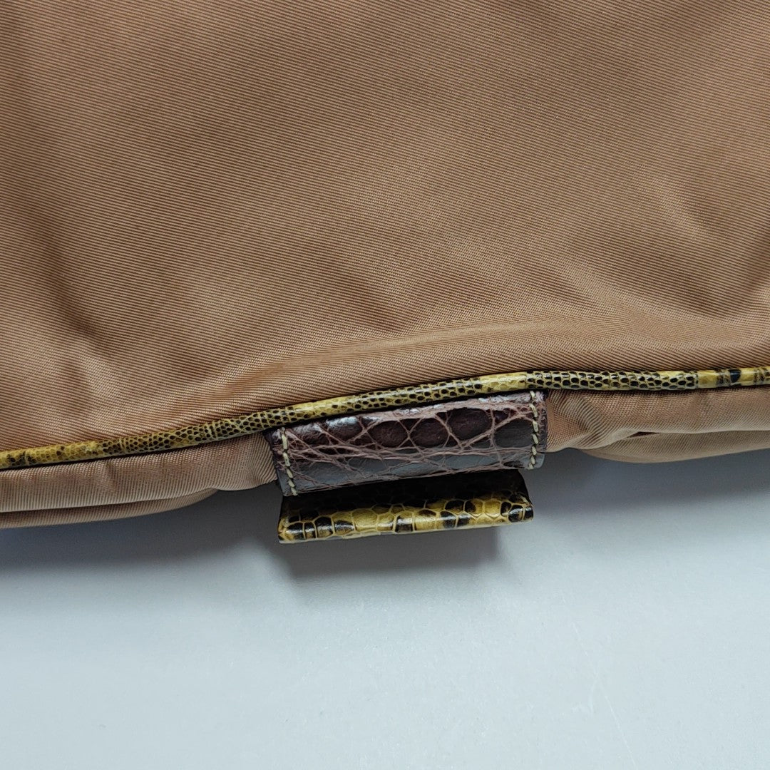 Nylon Shoulder Bag Pink