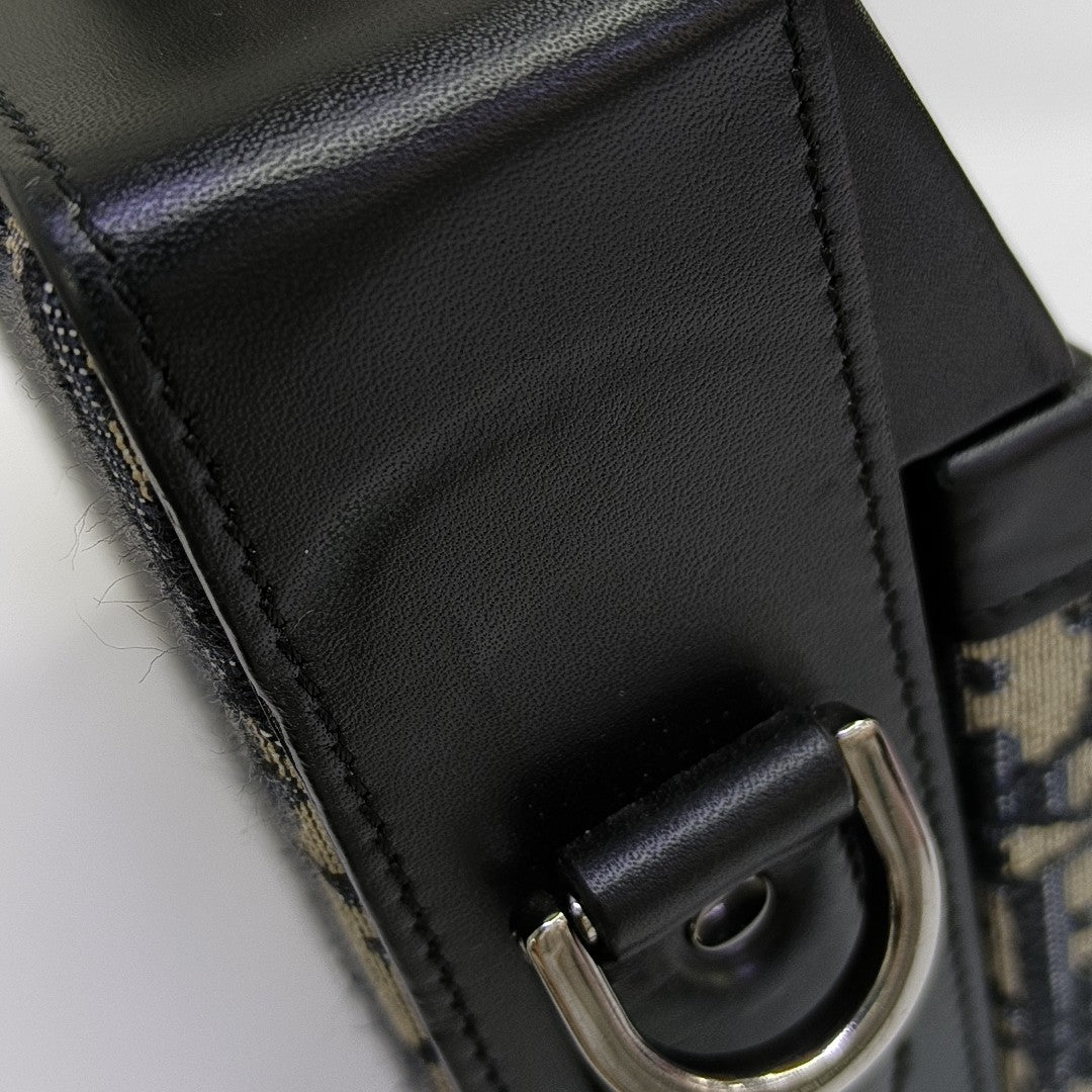 Lock Oblique Canvas Blue