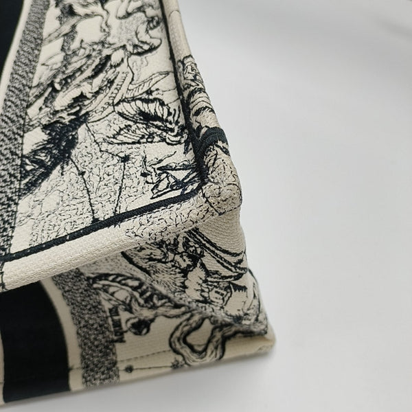 Book Tote Medium Canvas White