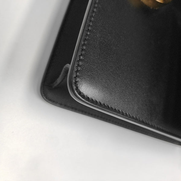 30 Montaigne Calfskin Black