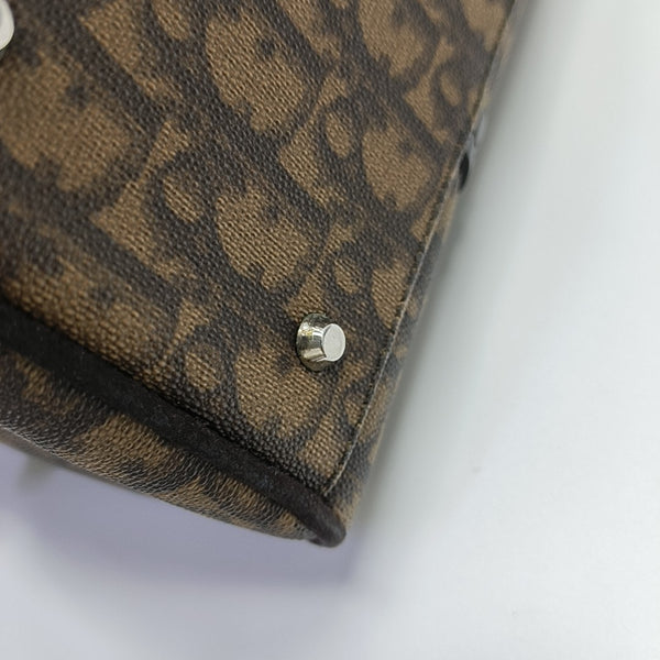 Oblique Coated Canvas Brown