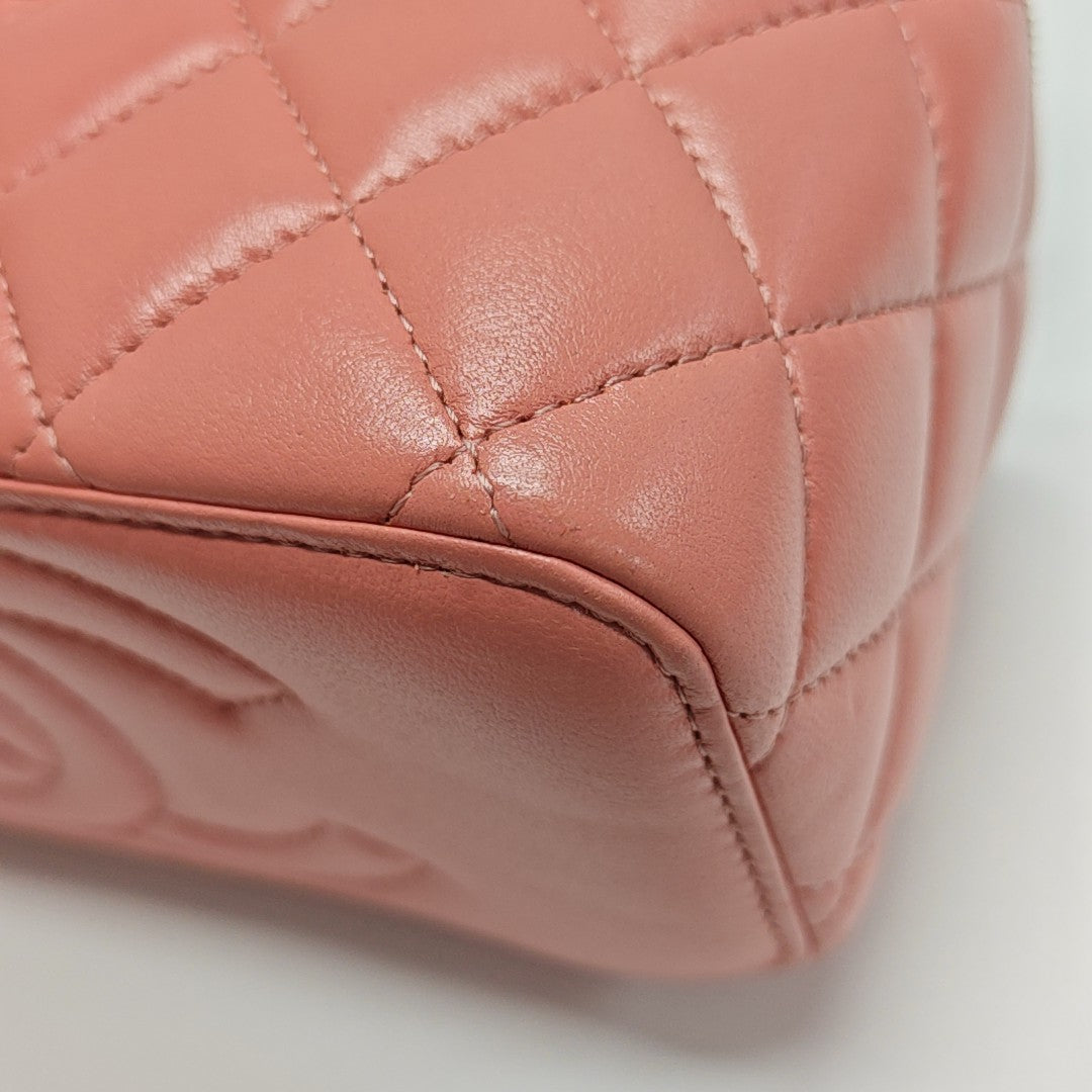 VANITY CASE Small Quilted Lambskin Pink