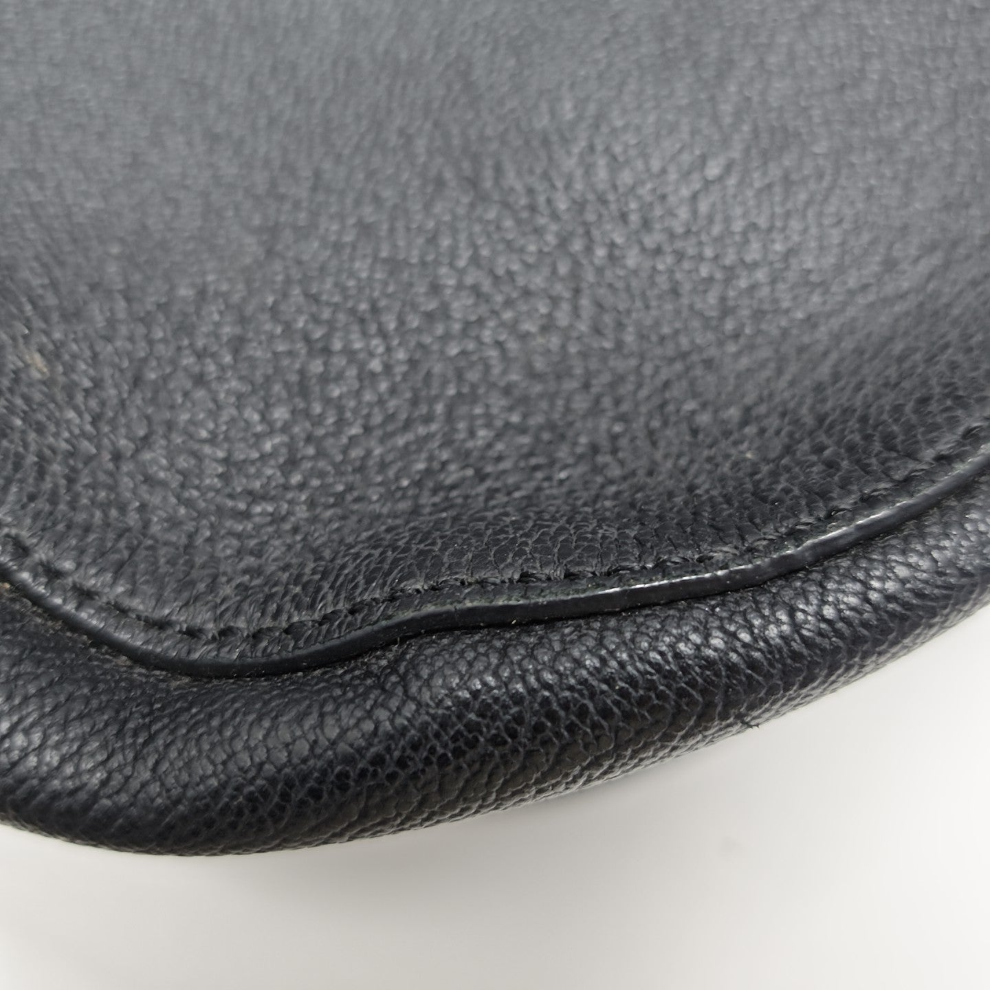 Elmstone Calfskin Black
