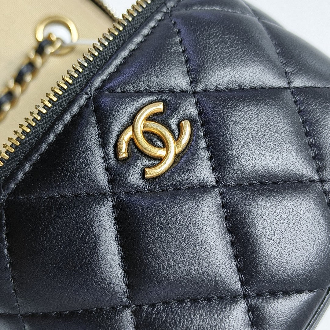VANITY CASE Mini Quilted Lambskin Black