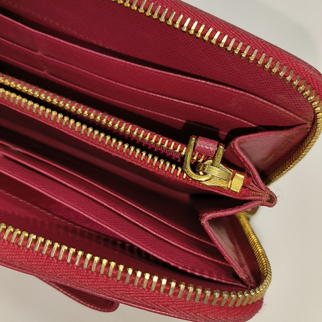 Fiocco Bow Saffiano Calfskin Red Wallet