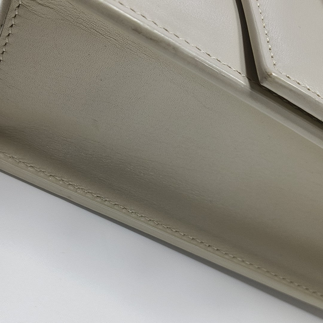 MONTAIGNE Calfskin White