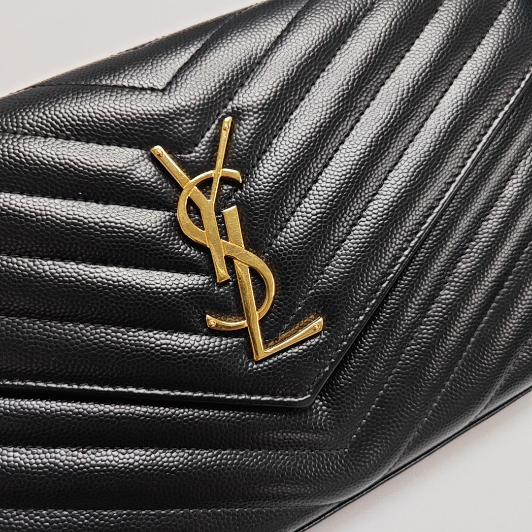 MONOGRAM Medium Chevron Calfskin Black