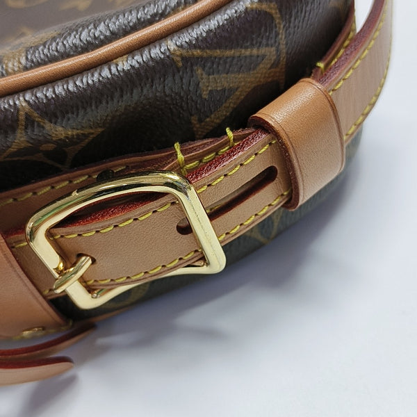 BOITE CHAPEAU MM Monogram Coated Canvas Brown