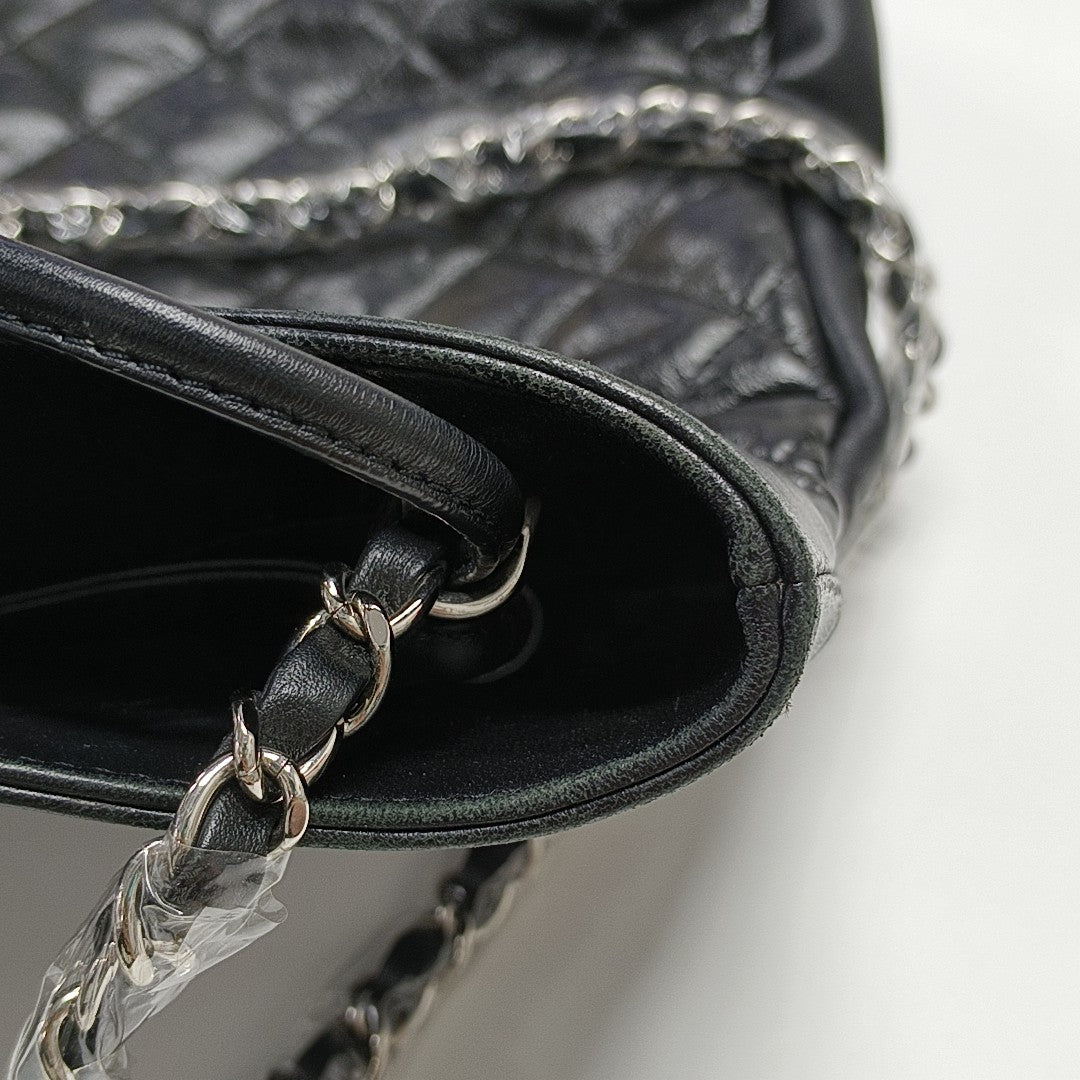 CHANEL 31 Large Quilted Calfskin Black