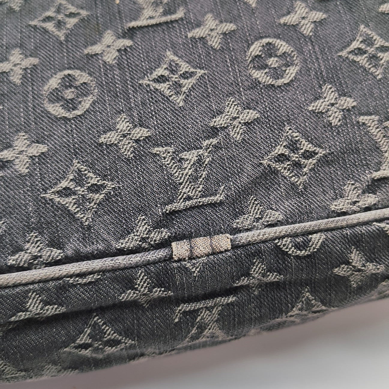 SOLAR Monogram Denim Black