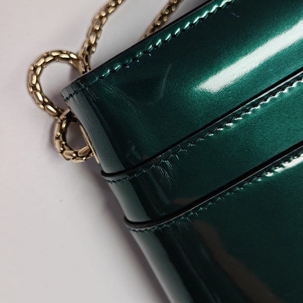 SERPENTI FOREVER Small Quilted Patent Leather Green