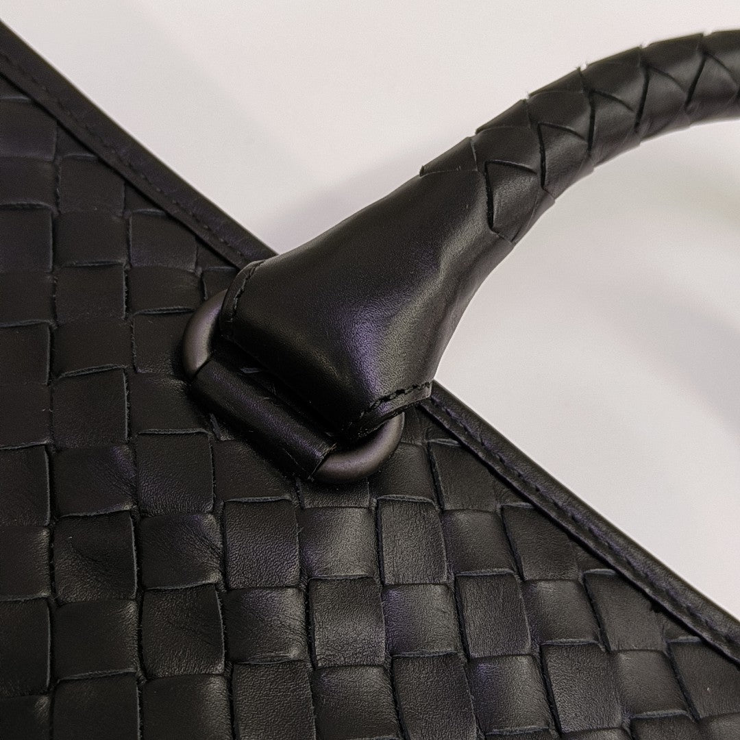 Calfskin Tote Bag Black